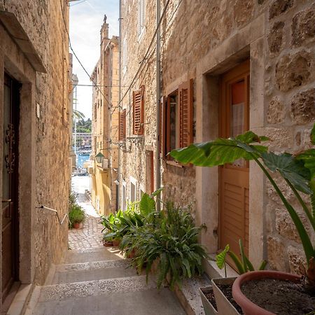 חוואר Harbourside Guesthouse Mandina - Zf Hvar מראה חיצוני תמונה