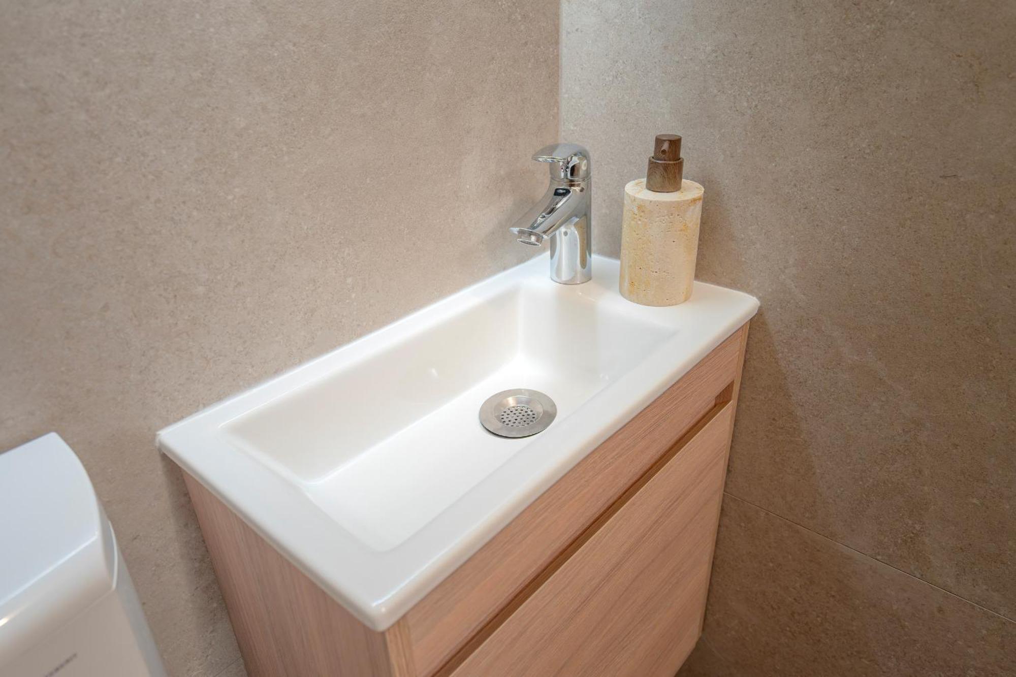 חוואר Harbourside Guesthouse Mandina - Zf Hvar מראה חיצוני תמונה